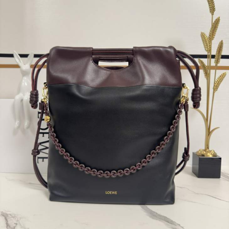 Picture of Loewe Handbags _SKUfw239911043fw